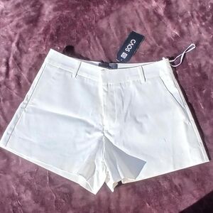 NWT Caos ID Off white shorts
